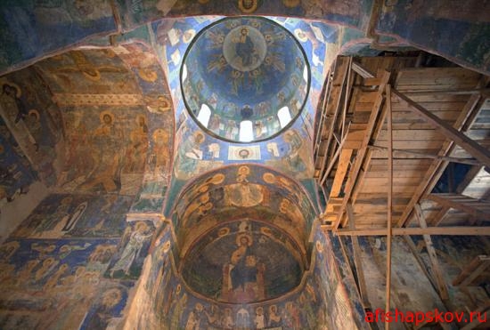фрески Мирожского монастыря